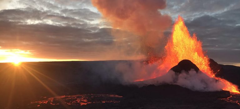 Auf den Spuren der Reykjanes-Vulkaneruption – Jungforscherinnen haben den Ausbruch prognostiziert